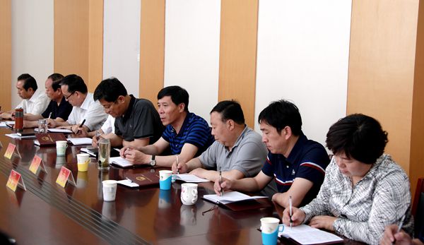 3机关党员干部听党课 (1).JPG