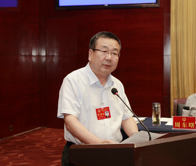 市人民法院院长刘硕才_副本.jpg