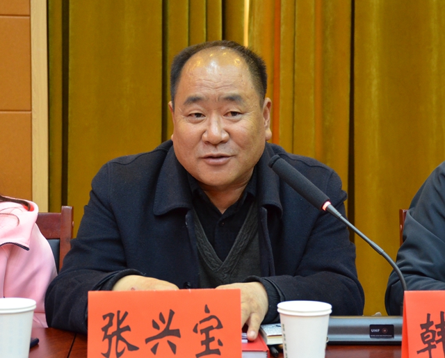市人大代表张兴宝发言.JPG