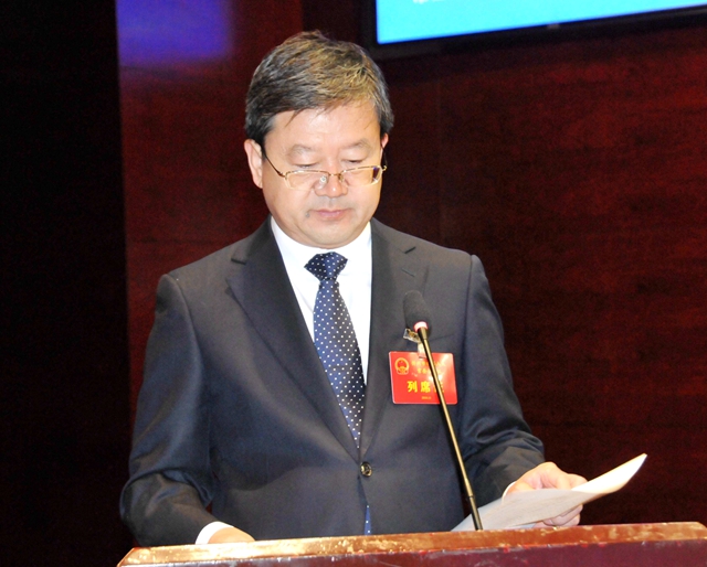 7市工业和信息化局局长吴瑞峰作关于企业国有资产管理情况专项报告DSC_2584_副本.jpg