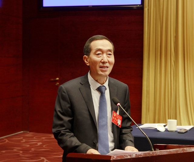 7听取市人大常委会副主任魏广才关于提请朱晓东代理忻州市人民政府市长议案的说明_看图王_副本_副本.jpg