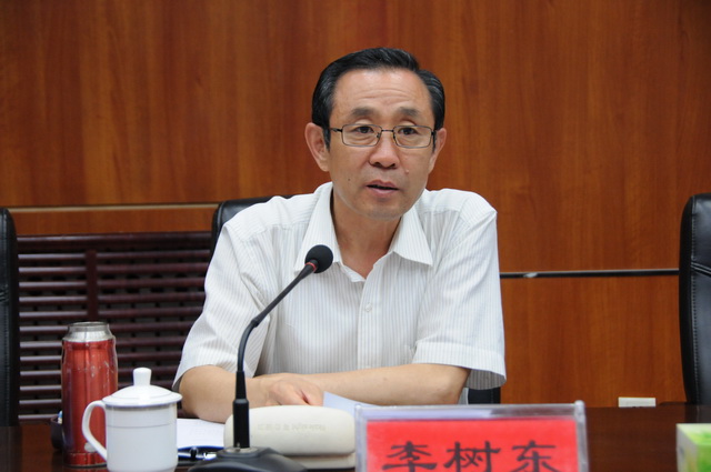 5市人大常委会副主任李树东主持并讲话3DSC_0283_调整大小.JPG