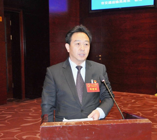 11市交通运输局局长靳泽作关于全市交通基础设施建设的专项履职情况报告DSC_2610_副本.jpg