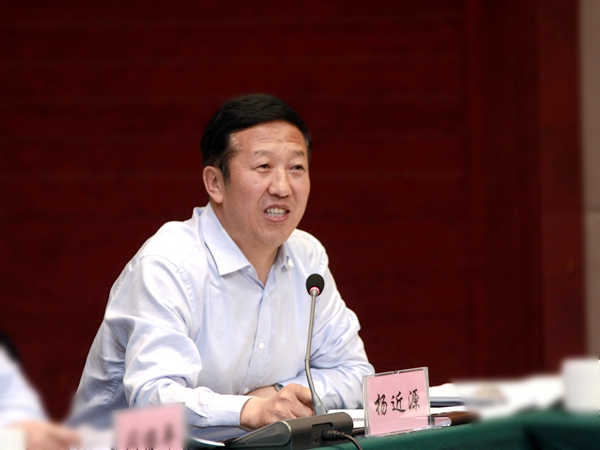 09大同市大同县人大常委会主任杨近源汇报发言.JPG