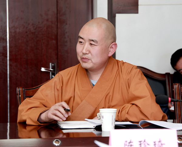 10省人大代表释昌善发言.JPG