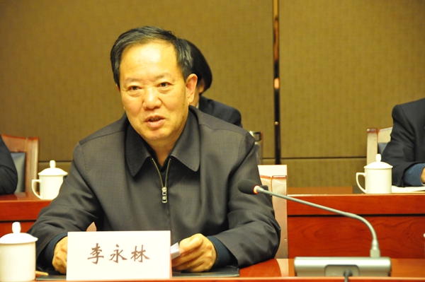 3省人大内司委主任委员李永林介绍此次调研内容.JPG
