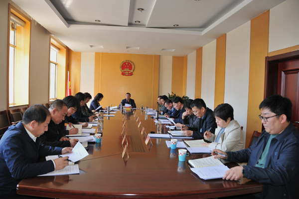 1召开会议PG.JPG