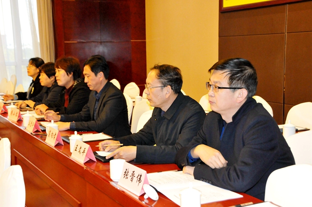 3参会人员_副本.jpg
