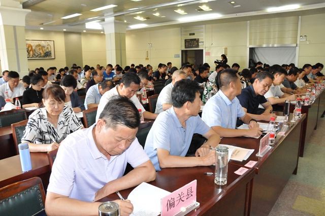 4参加培训人员DSC_09 (2)_看图王_副本.jpg