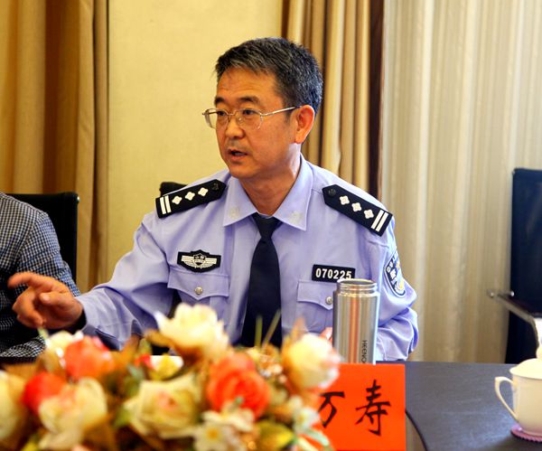 6市人大代表曾万寿发言.jpg