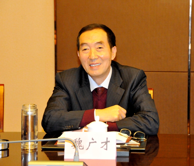 2市人大常委会副主任魏广才主持会议并讲话DSC_2627_副本.jpg